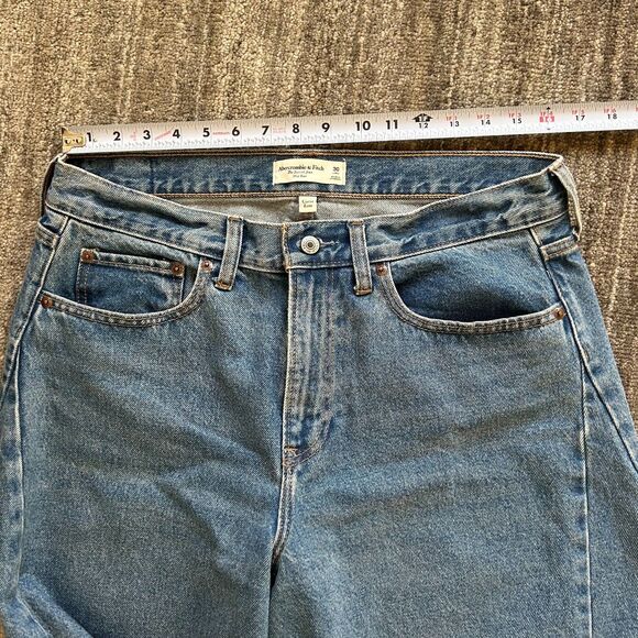 Abercrombie and Fitch Curve Love Mid Rise Barrel Jean, 30 Long - Picture 8 of 10